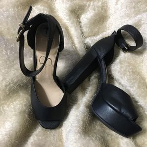 Jessica Simpson platform sandal
